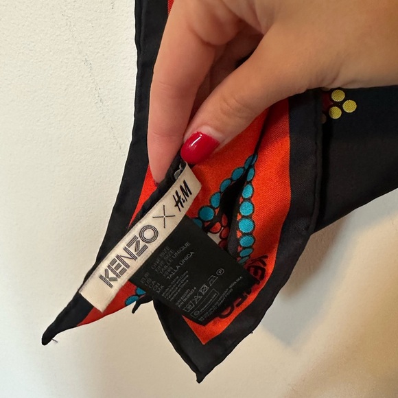 Kenzo x H&M square scarf - Picture 4 of 8